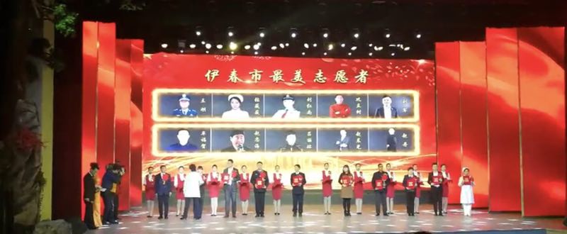 旅游商務(wù)學(xué)院高鐵專業(yè)學(xué)生為我市大型活動提供志愿服務(wù)